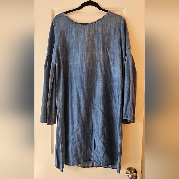 NWT Anthropologie Cloth & Stone denim dress with bow on back (size L) - Picture 2 of 8